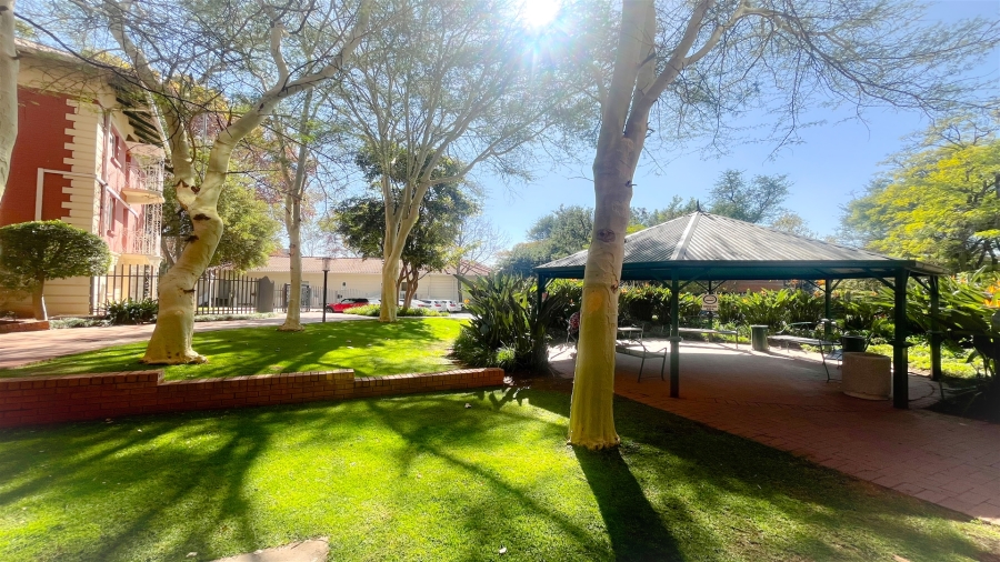 To Let Commercial Property for Rent in Parktown Gauteng