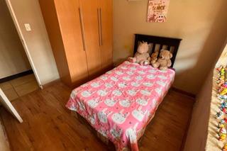 4 Bedroom Property for Sale in Brackendowns Gauteng