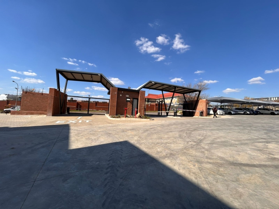 To Let Commercial Property for Rent in Samrand Business Park Gauteng