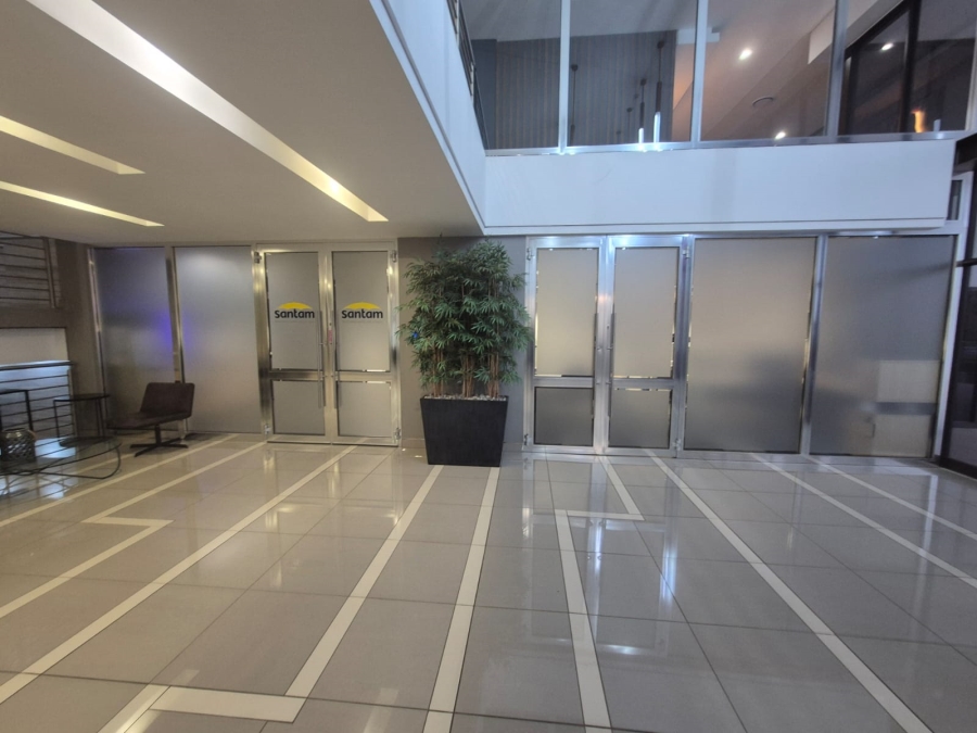 To Let Commercial Property for Rent in Die Hoewes Gauteng