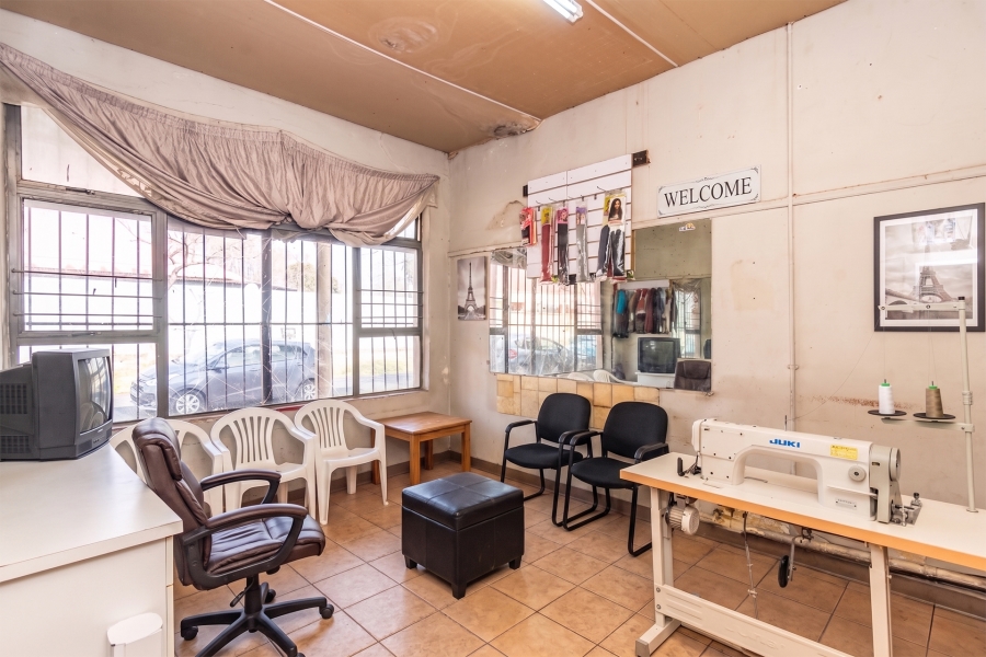 10 Bedroom Property for Sale in Forest Hill Gauteng