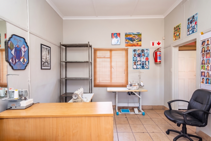 10 Bedroom Property for Sale in Forest Hill Gauteng