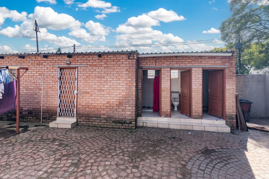 10 Bedroom Property for Sale in Forest Hill Gauteng