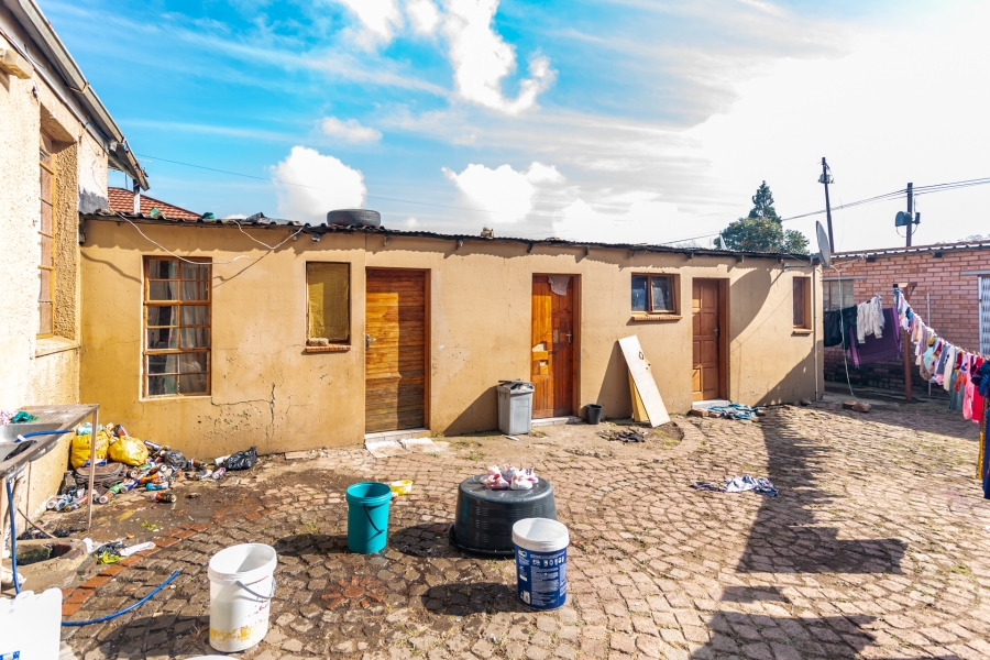 10 Bedroom Property for Sale in Forest Hill Gauteng