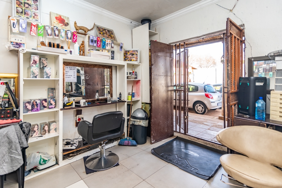10 Bedroom Property for Sale in Forest Hill Gauteng