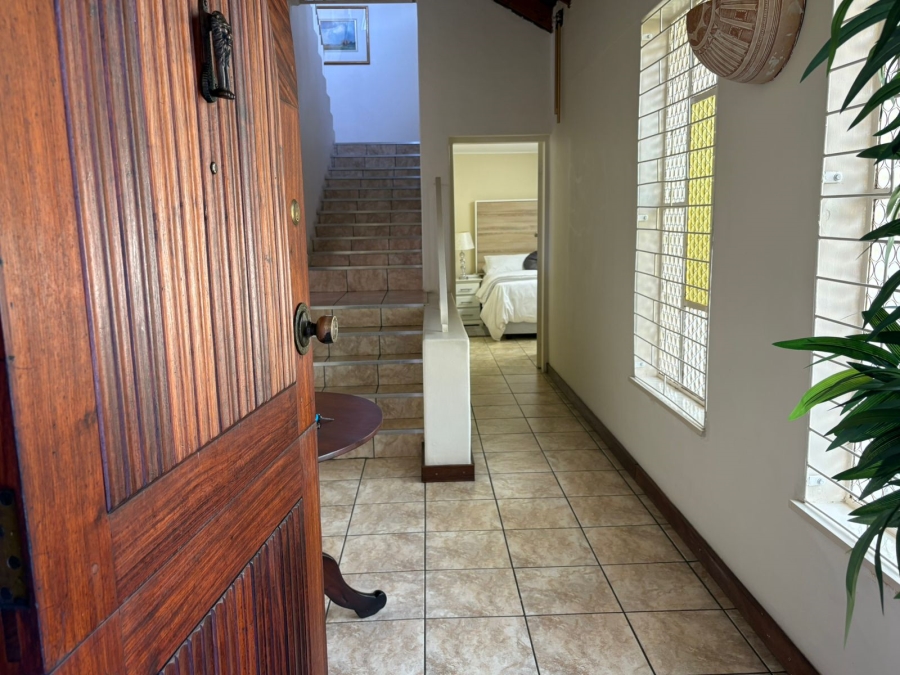 6 Bedroom Property for Sale in Florida Gauteng