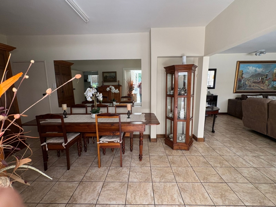 6 Bedroom Property for Sale in Florida Gauteng