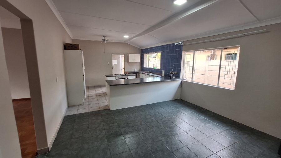 4 Bedroom Property for Sale in Les Marais Gauteng