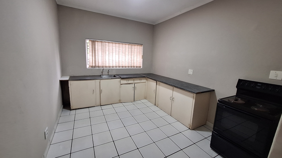 4 Bedroom Property for Sale in Les Marais Gauteng