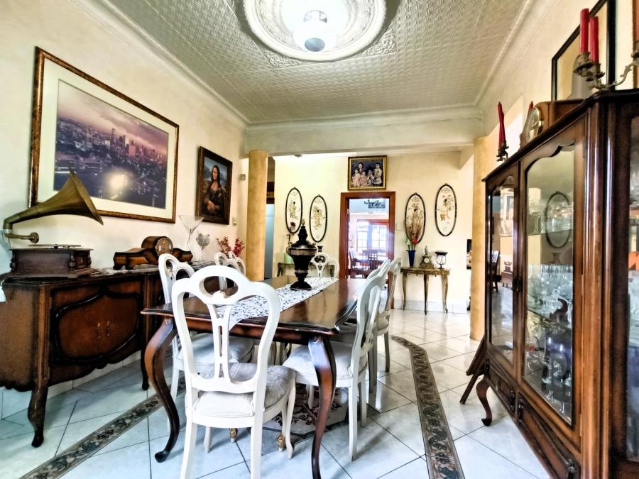 5 Bedroom Property for Sale in The Hill Gauteng