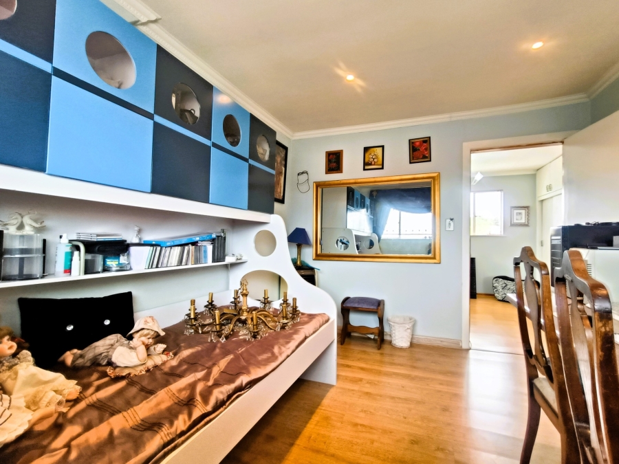 5 Bedroom Property for Sale in The Hill Gauteng