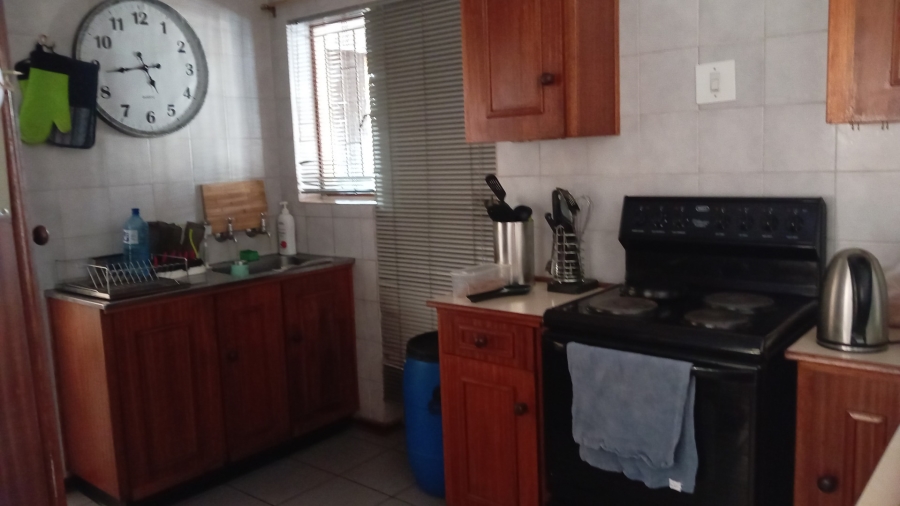 3 Bedroom Property for Sale in Crystal Park Gauteng