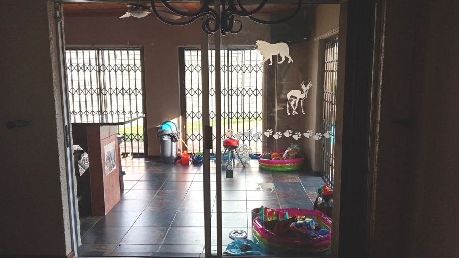3 Bedroom Property for Sale in Crystal Park Gauteng