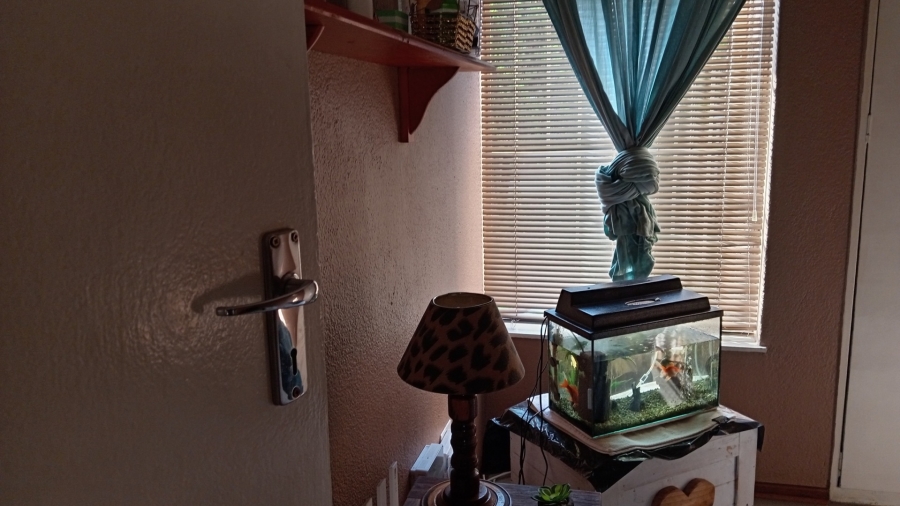 3 Bedroom Property for Sale in Crystal Park Gauteng