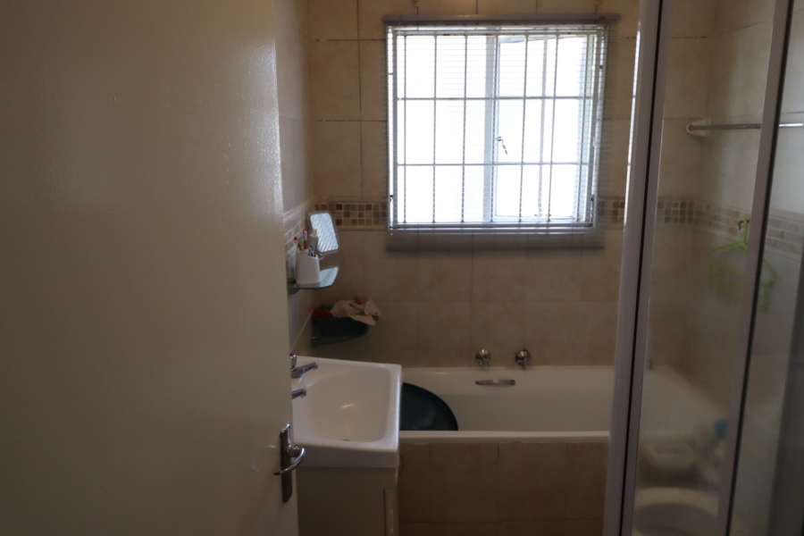 2 Bedroom Property for Sale in Northgate Gauteng