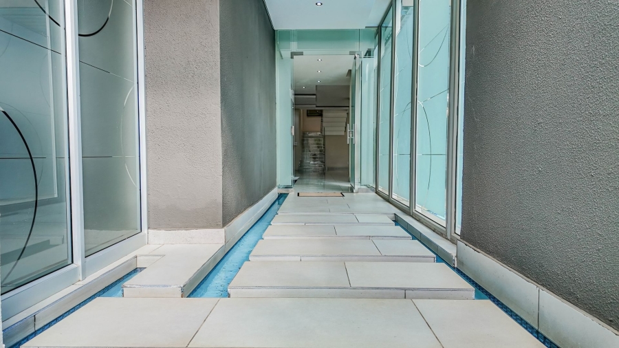To Let 4 Bedroom Property for Rent in Hyde Park Gauteng