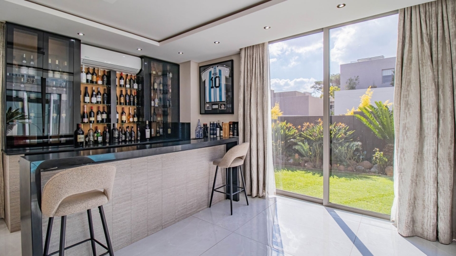 To Let 4 Bedroom Property for Rent in Hyde Park Gauteng