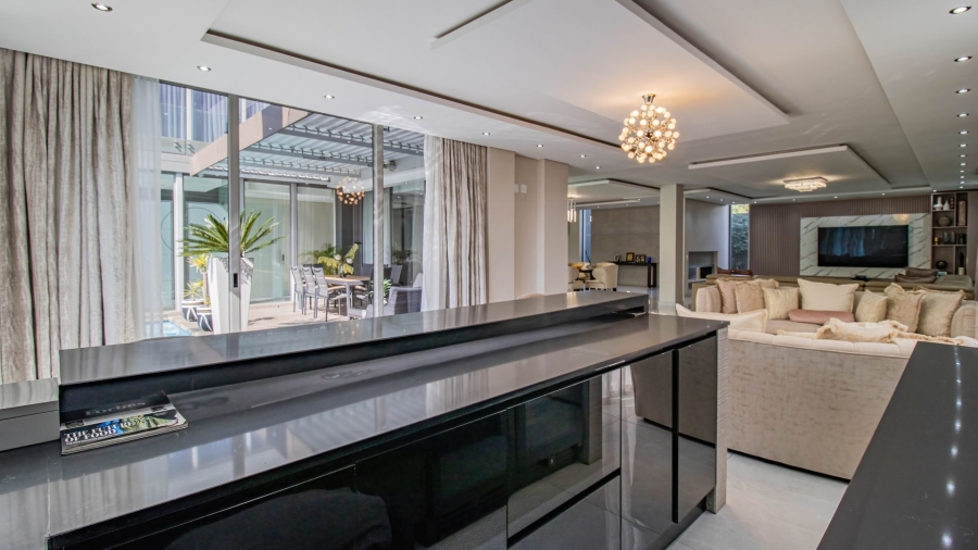 To Let 4 Bedroom Property for Rent in Hyde Park Gauteng