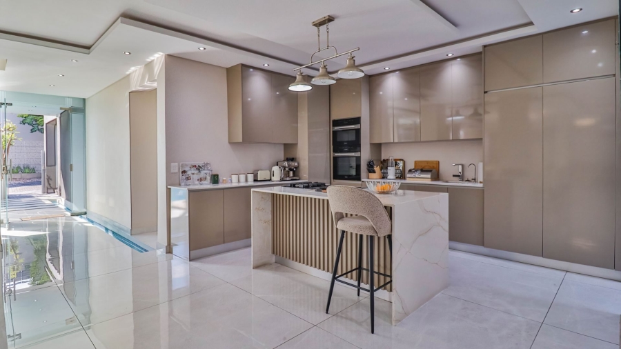To Let 4 Bedroom Property for Rent in Hyde Park Gauteng
