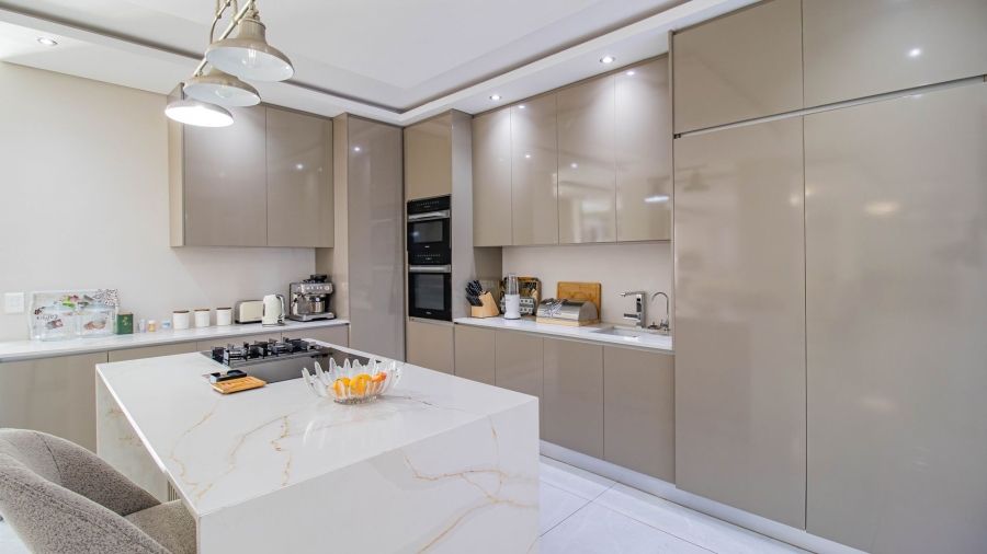 To Let 4 Bedroom Property for Rent in Hyde Park Gauteng