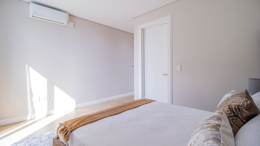 To Let 4 Bedroom Property for Rent in Hyde Park Gauteng
