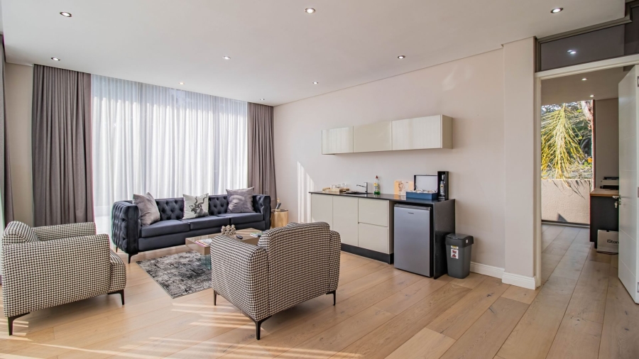 To Let 4 Bedroom Property for Rent in Hyde Park Gauteng