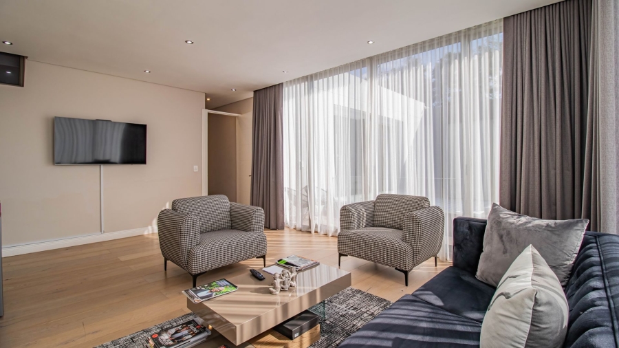 To Let 4 Bedroom Property for Rent in Hyde Park Gauteng