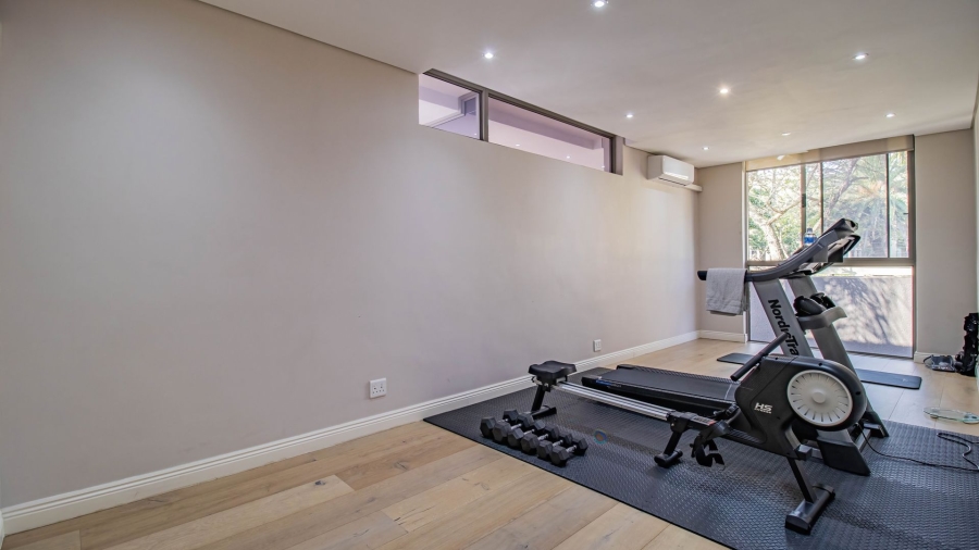 To Let 4 Bedroom Property for Rent in Hyde Park Gauteng