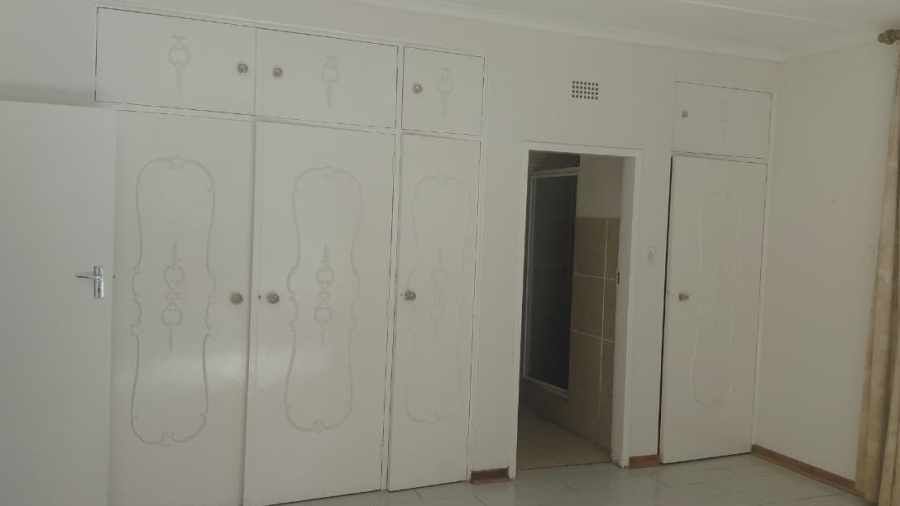 4 Bedroom Property for Sale in Kliprivier Gauteng