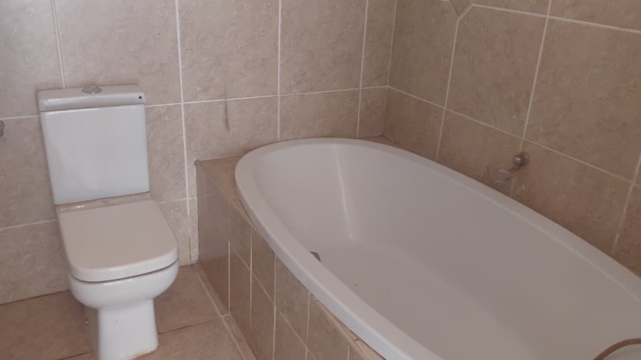 4 Bedroom Property for Sale in Kliprivier Gauteng