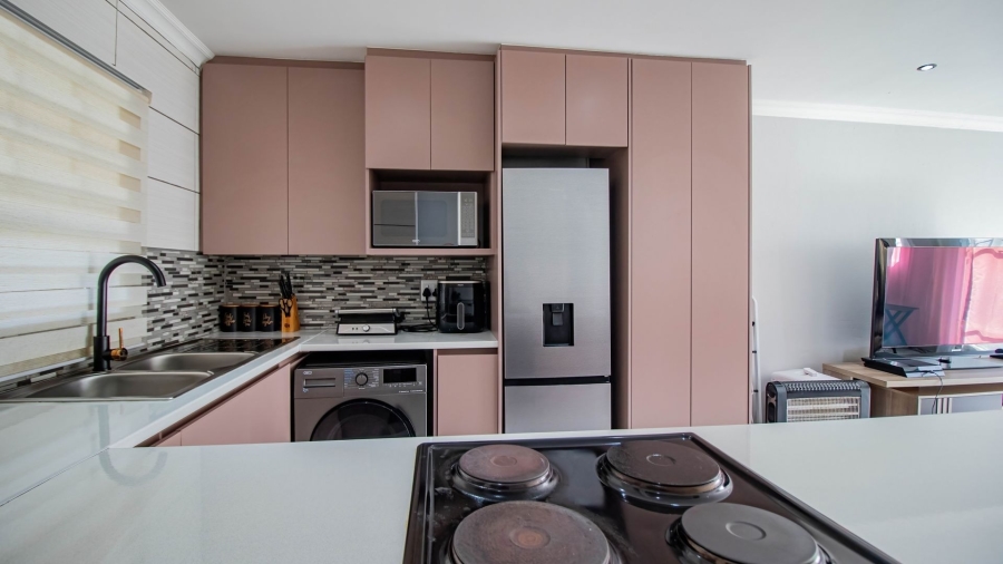 3 Bedroom Property for Sale in Ravenswood Gauteng