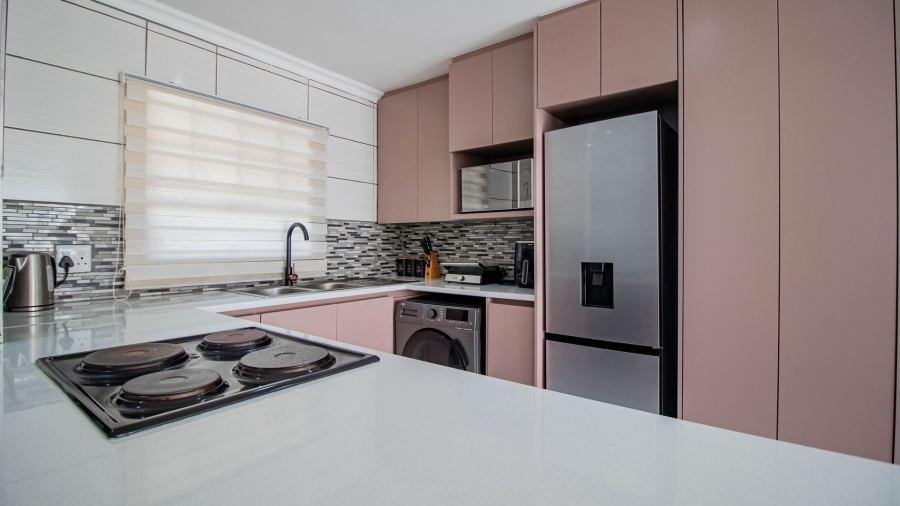 3 Bedroom Property for Sale in Ravenswood Gauteng