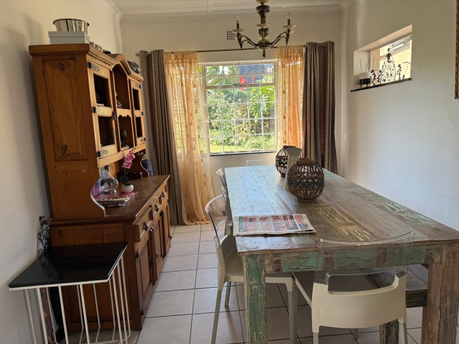 4 Bedroom Property for Sale in Mondeor Gauteng