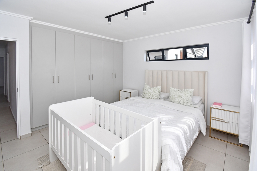 4 Bedroom Property for Sale in Broadacres Gauteng