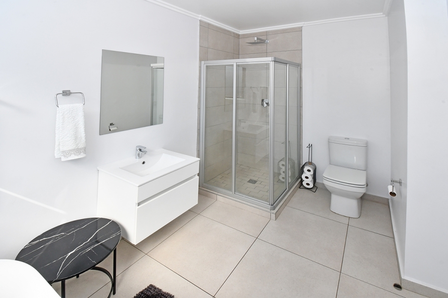 4 Bedroom Property for Sale in Broadacres Gauteng
