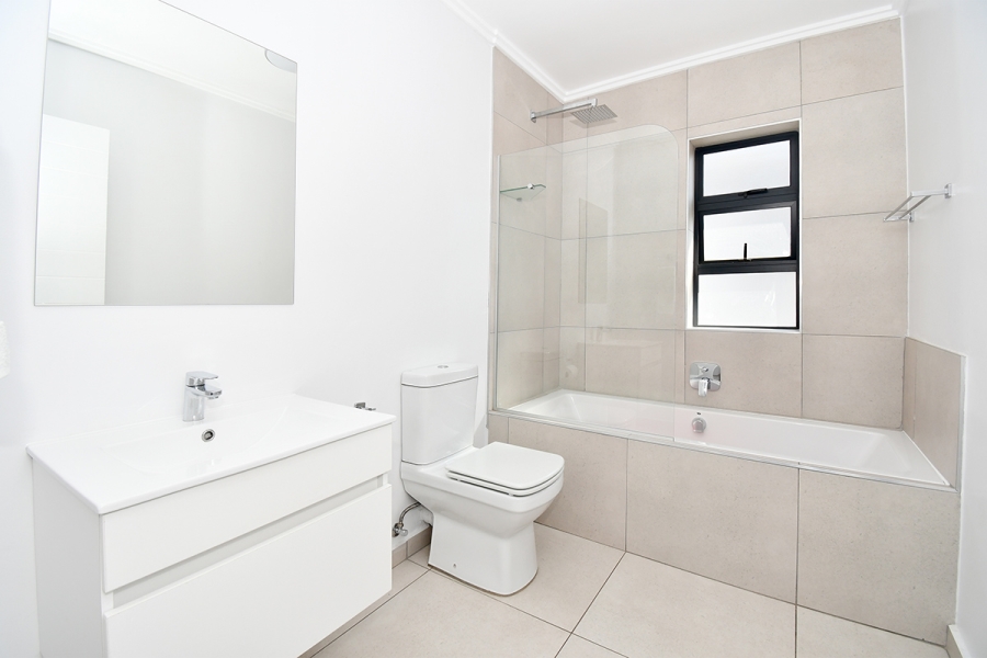 4 Bedroom Property for Sale in Broadacres Gauteng