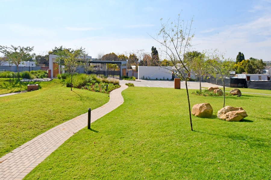 4 Bedroom Property for Sale in Broadacres Gauteng