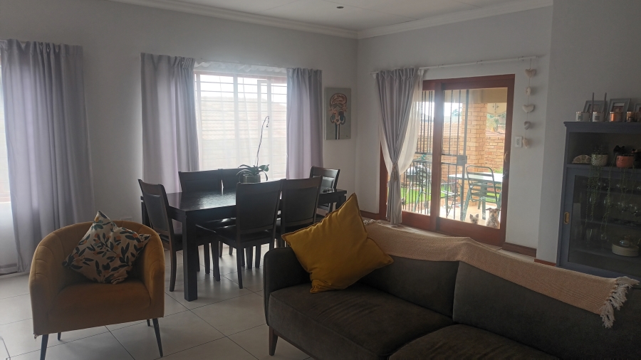 To Let 3 Bedroom Property for Rent in Chancliff A H Gauteng