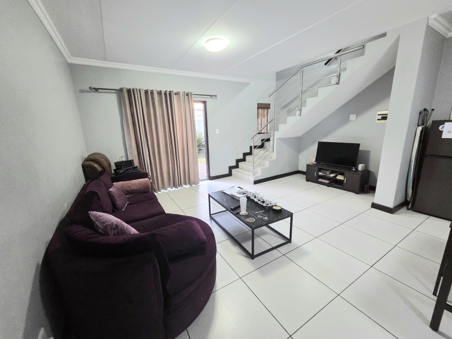 2 Bedroom Property for Sale in Halfway Gardens Gauteng