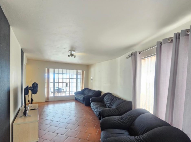 To Let 4 Bedroom Property for Rent in Misty Bay Gauteng