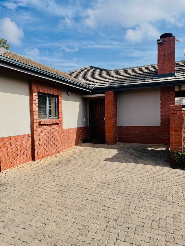 3 Bedroom Property for Sale in Equestria Gauteng