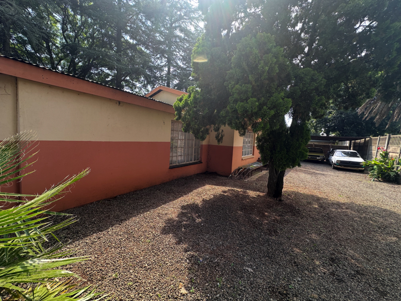 4 Bedroom Property for Sale in Unitas Park Gauteng