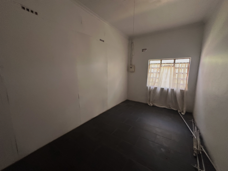 4 Bedroom Property for Sale in Unitas Park Gauteng
