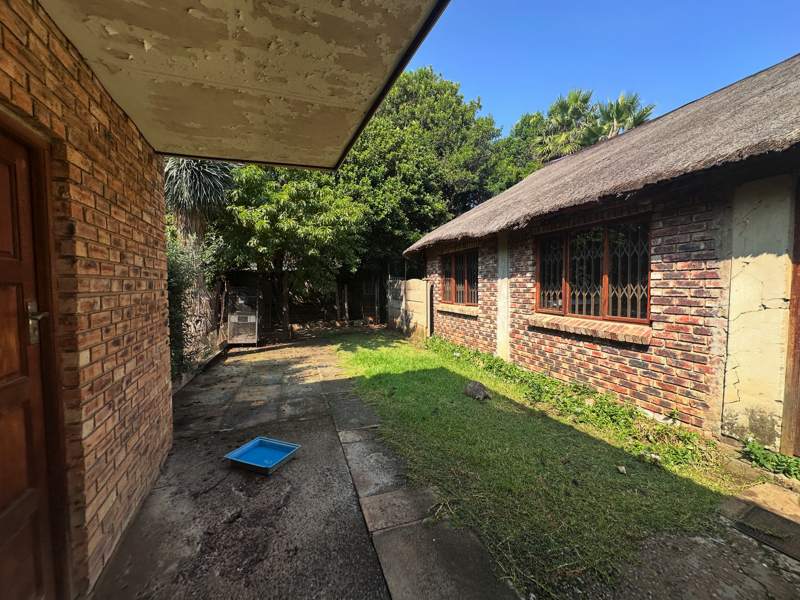 4 Bedroom Property for Sale in Unitas Park Gauteng