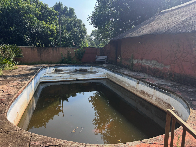 4 Bedroom Property for Sale in Unitas Park Gauteng