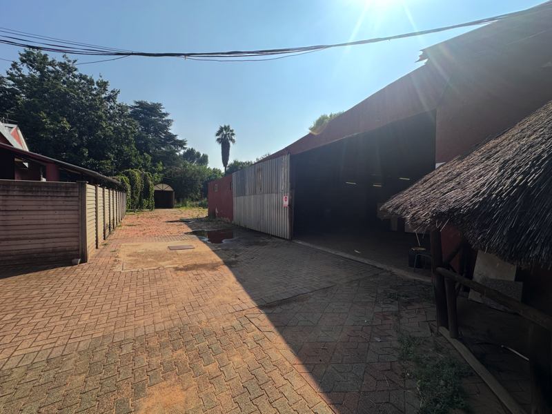4 Bedroom Property for Sale in Unitas Park Gauteng