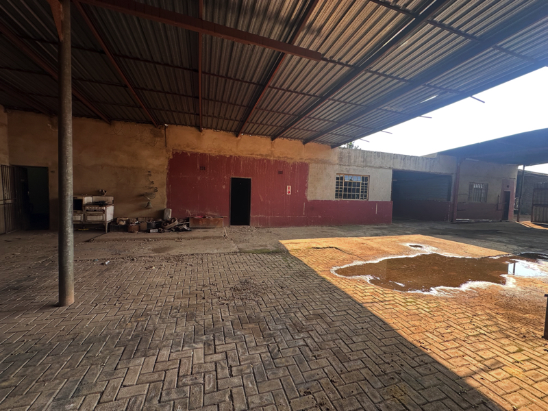 4 Bedroom Property for Sale in Unitas Park Gauteng