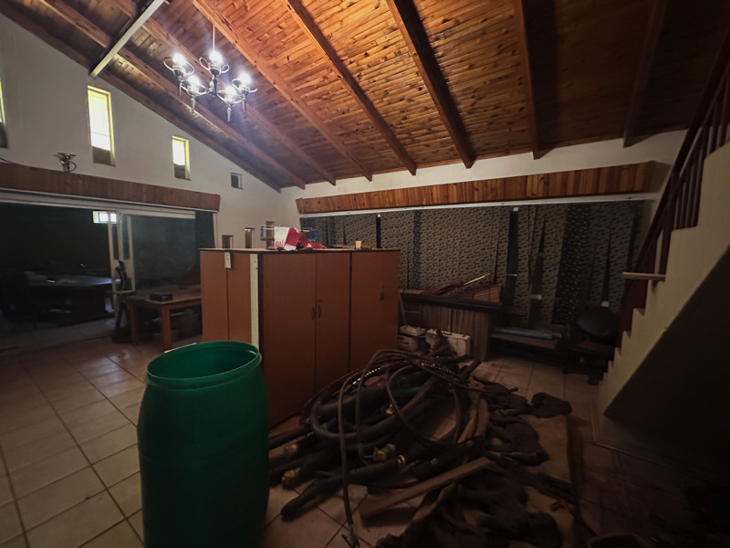 4 Bedroom Property for Sale in Unitas Park Gauteng