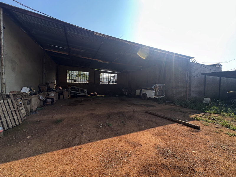 4 Bedroom Property for Sale in Unitas Park Gauteng