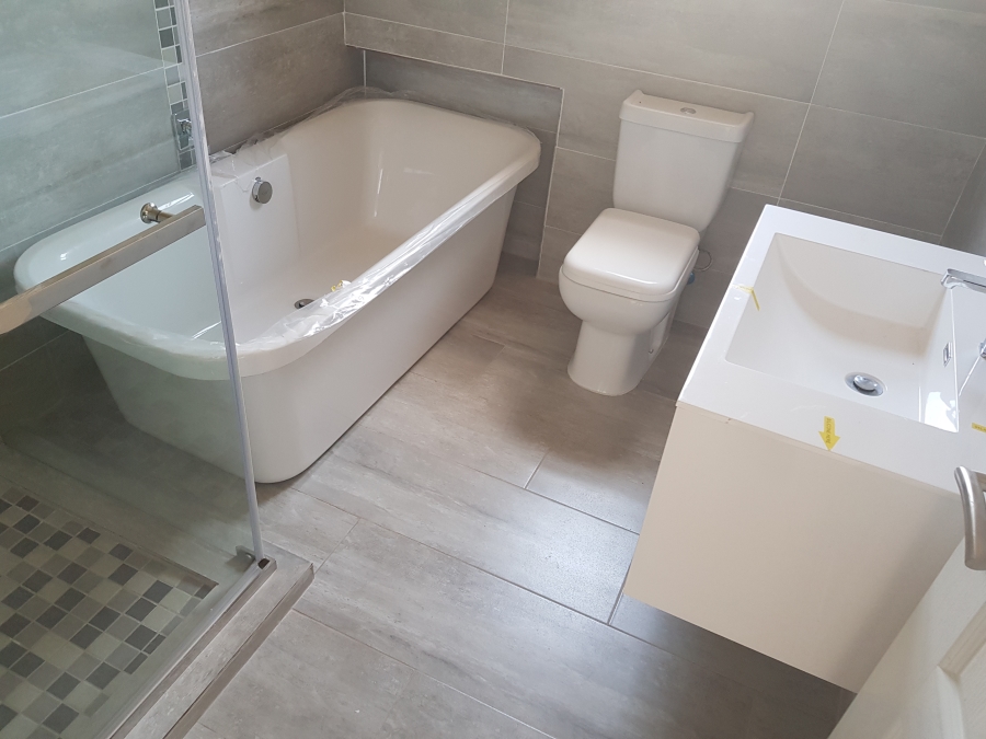 To Let 2 Bedroom Property for Rent in Oakdene Gauteng